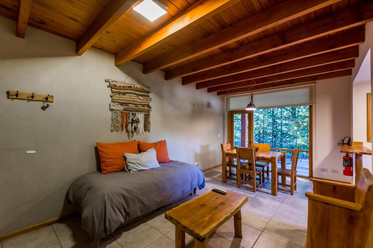 Balcones Del Sayhueque Lodge *